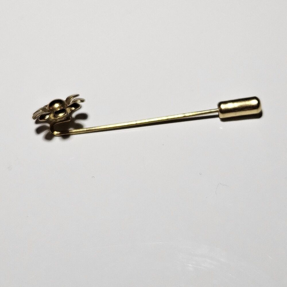 **Last Chance!! Final Sale** Gold Tone Vintage Dainty Daisy Stick Pin - Picture 6 of 9